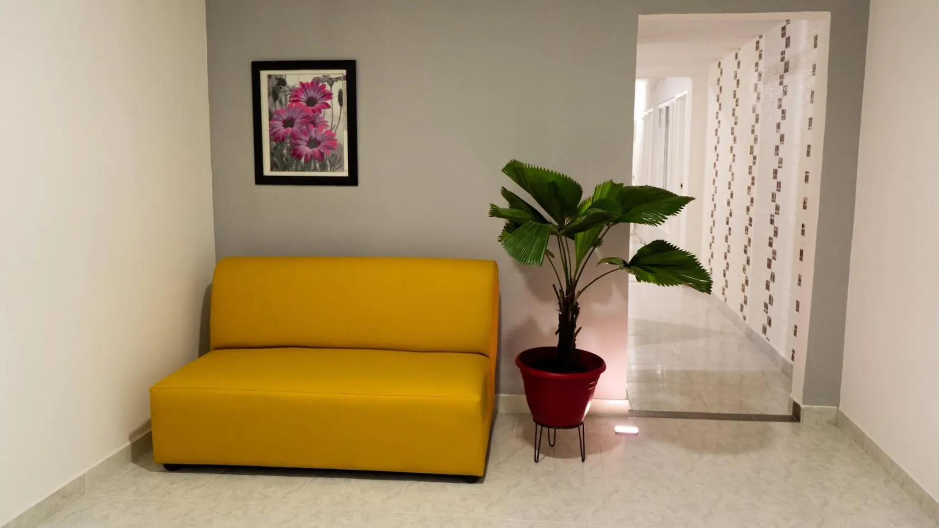 Pensión James House Cali