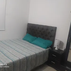 Habitación Privada En Apartamento Familiar Apartamento