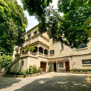 Stein Colonial Hotel